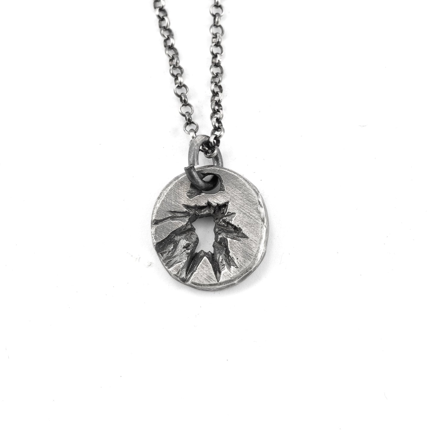 Round broken silver 925 pendant