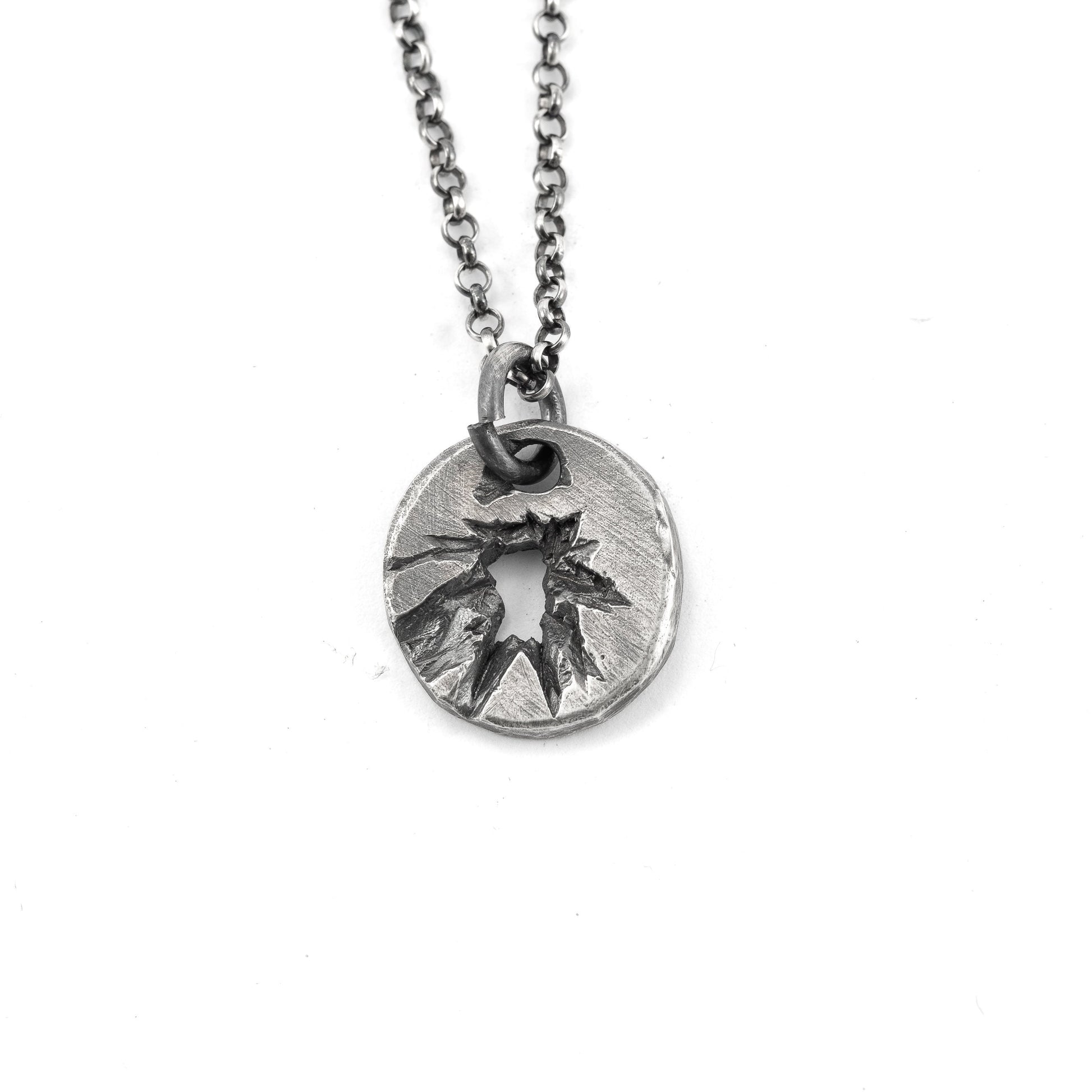 Round broken silver 925 pendant