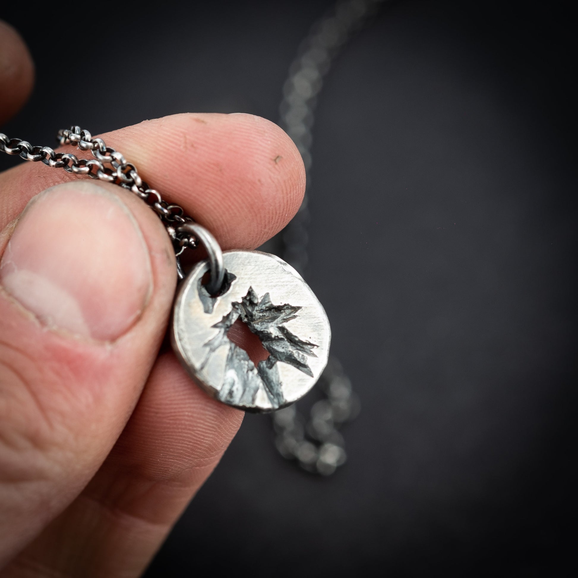 Round broken silver 925 pendant