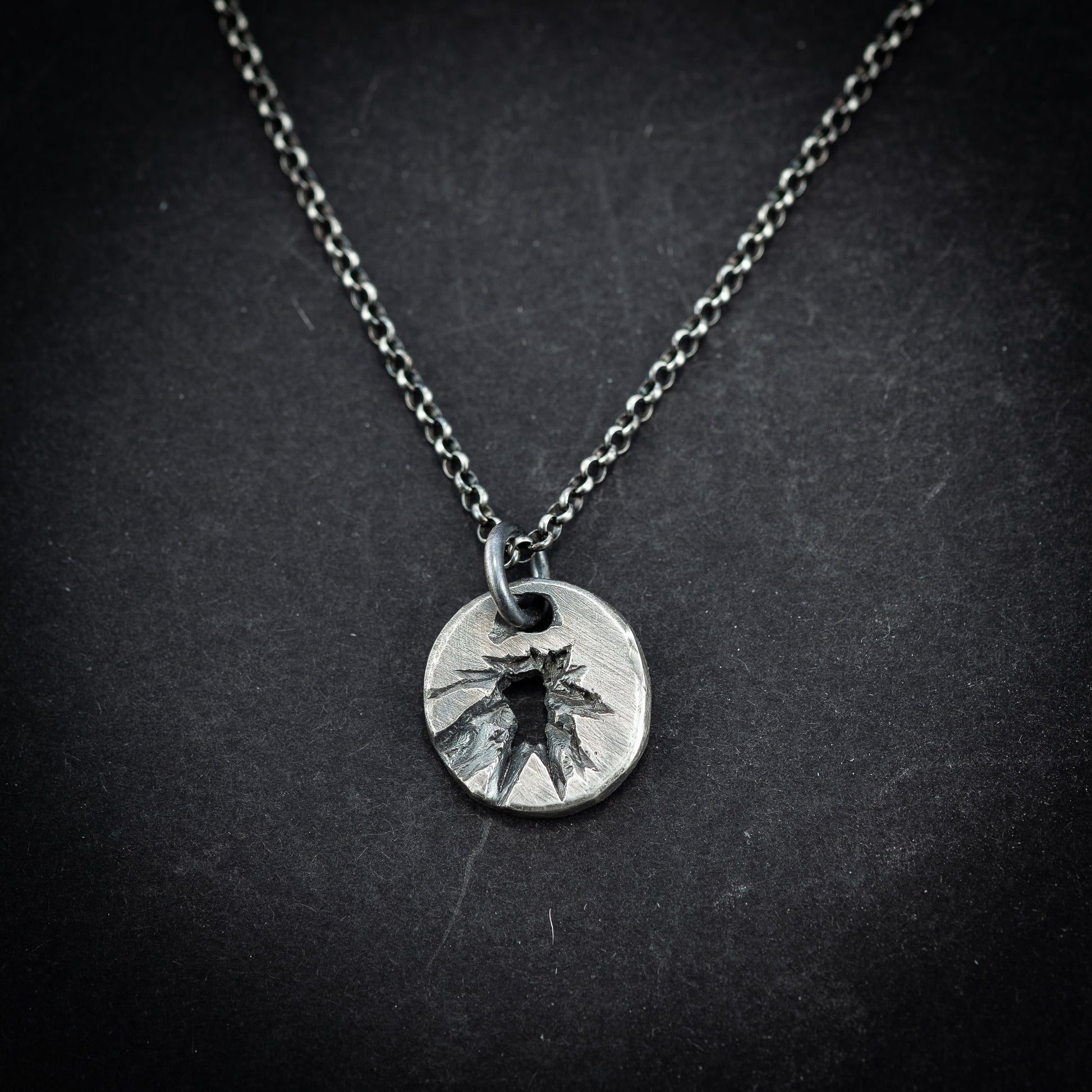 Round broken silver 925 pendant