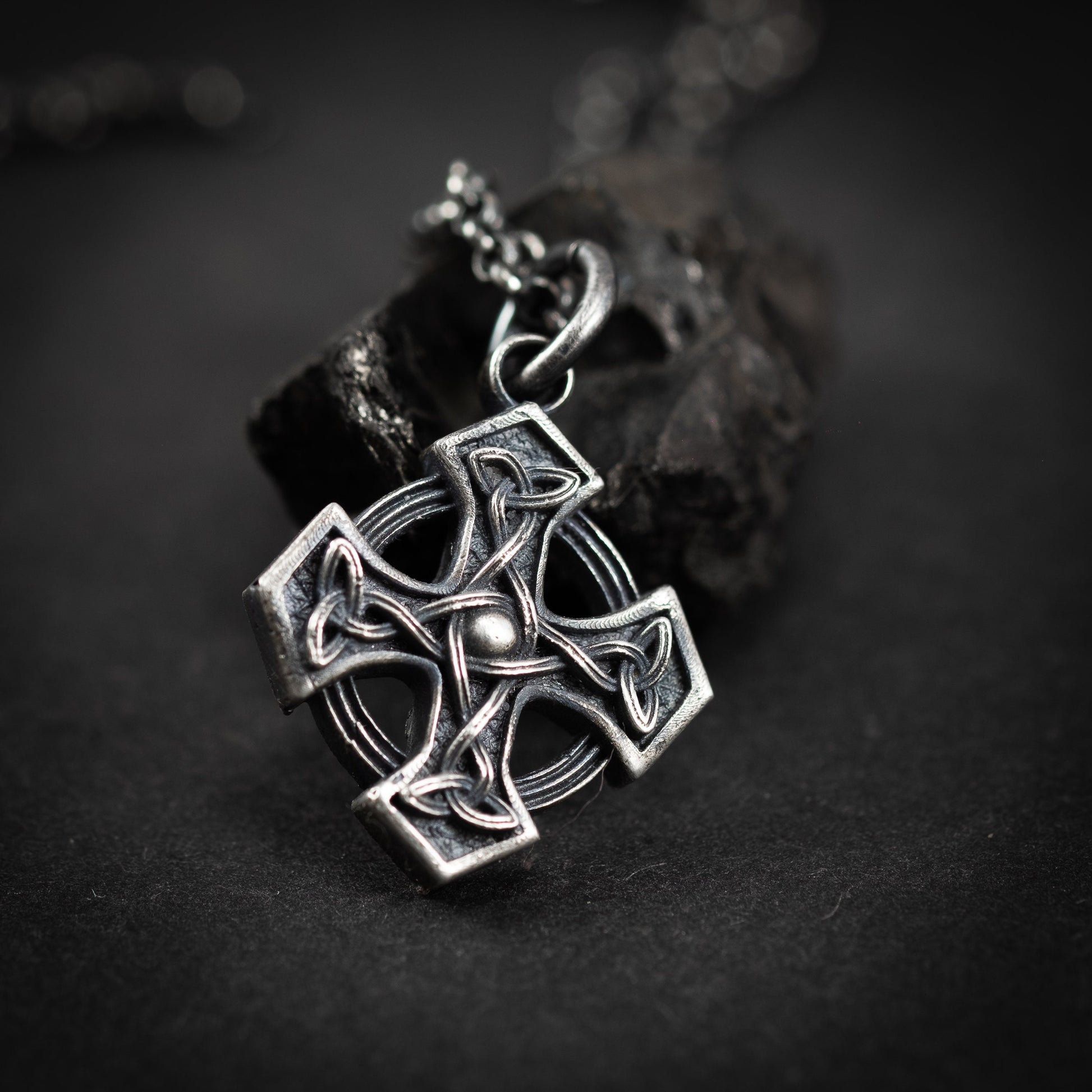 Mens silver Celtic Cross pendant necklace, handmade Celtic jewelry for men, Celtic know necklace for men, Unique gift for men
