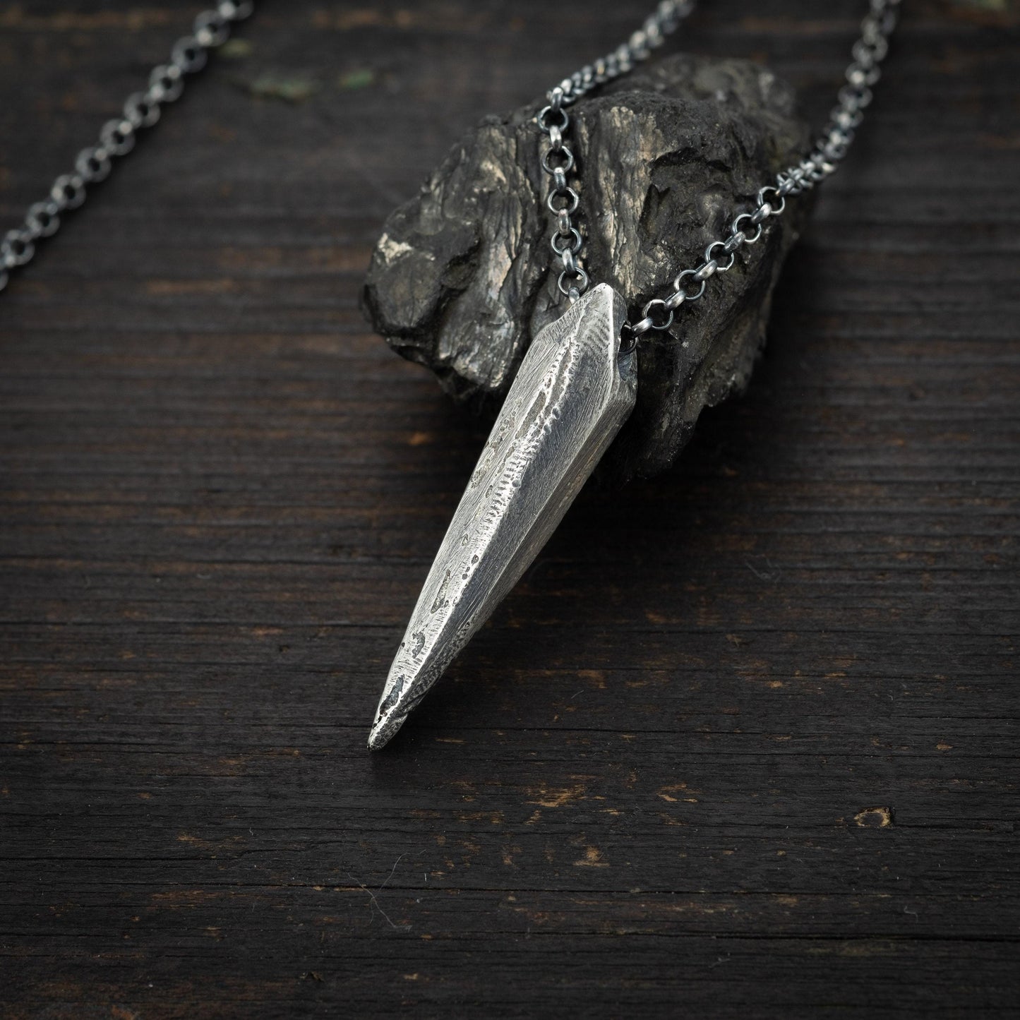 Spike silver necklace