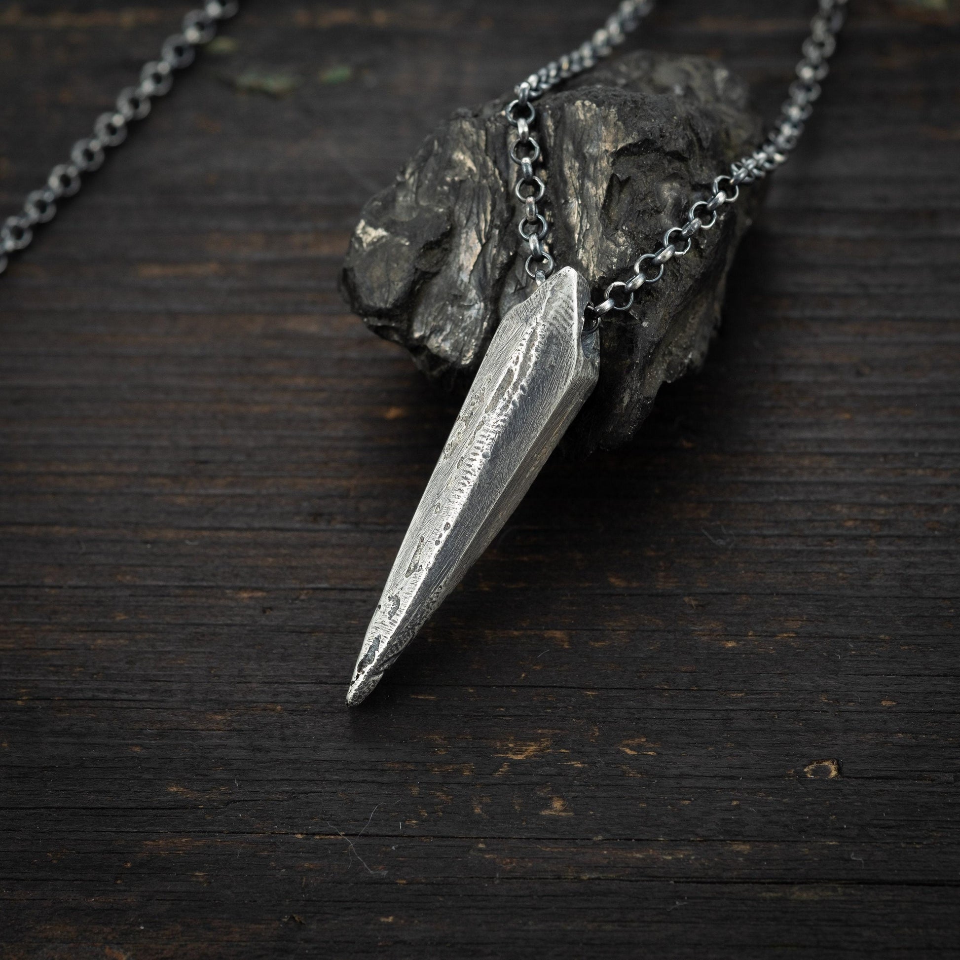 Spike silver necklace