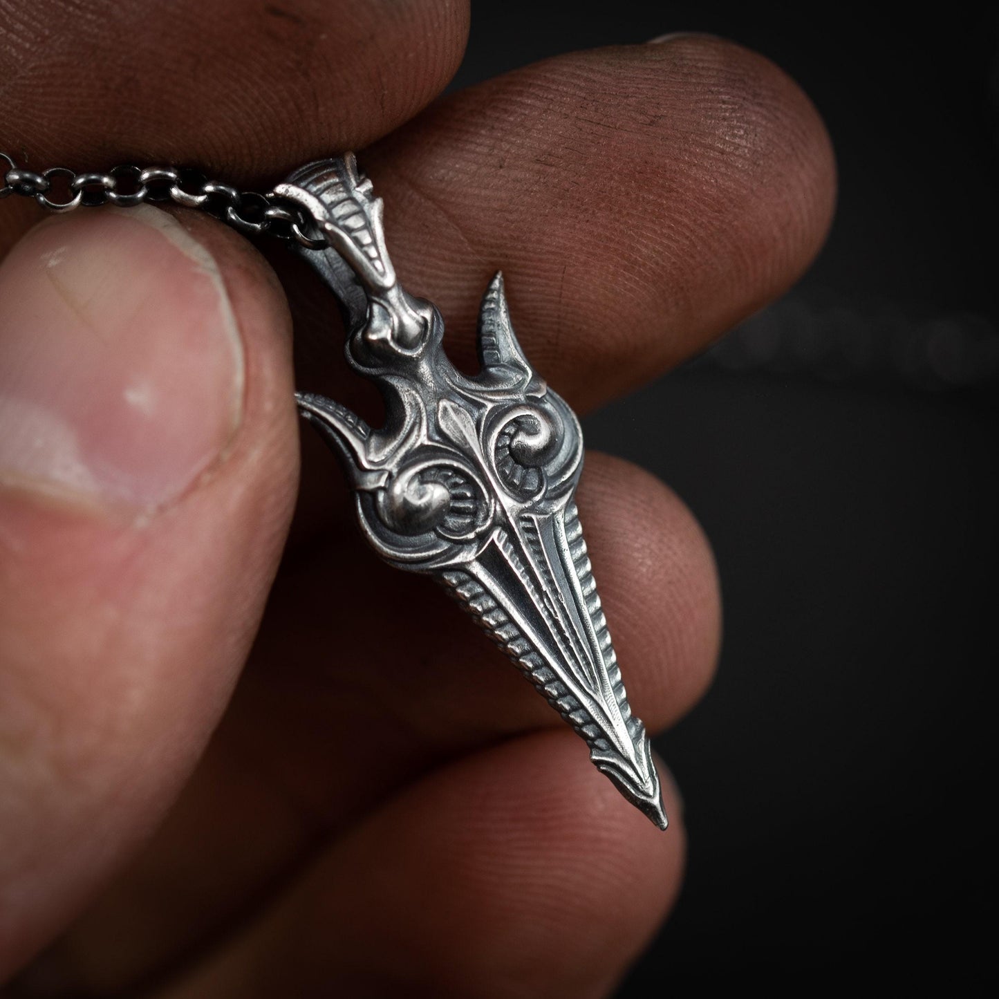 Viking Gungnir Spear Pendant Necklace, Silver Norse Warrior Amulet, Odin’s Weapon Jewelry for Men