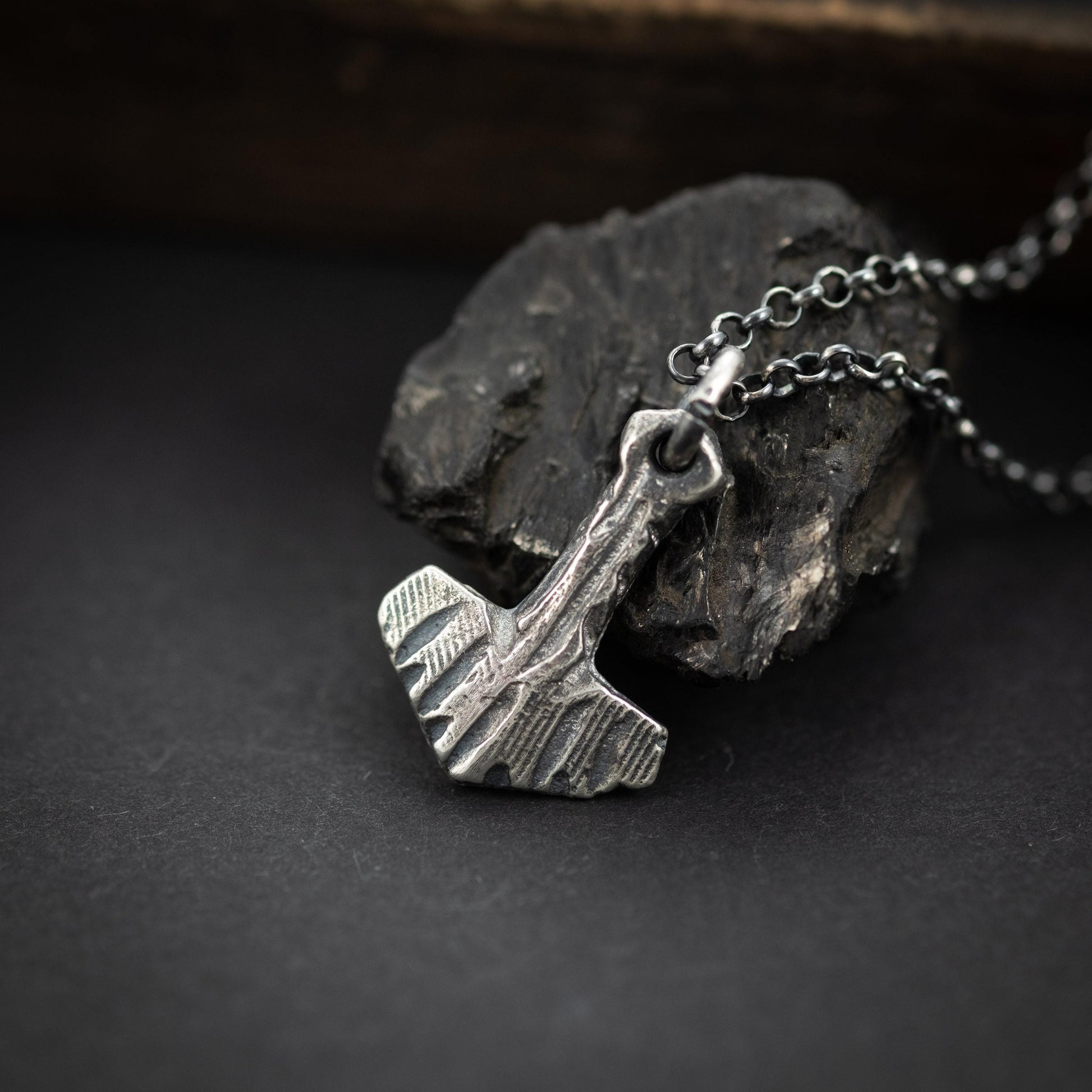 Mjolnir pendant, Viking jewelry, Thors War hammer pendant necklace,Gift for him, Boyfriend boyfriend gifts, Norse jewelry, mens gift