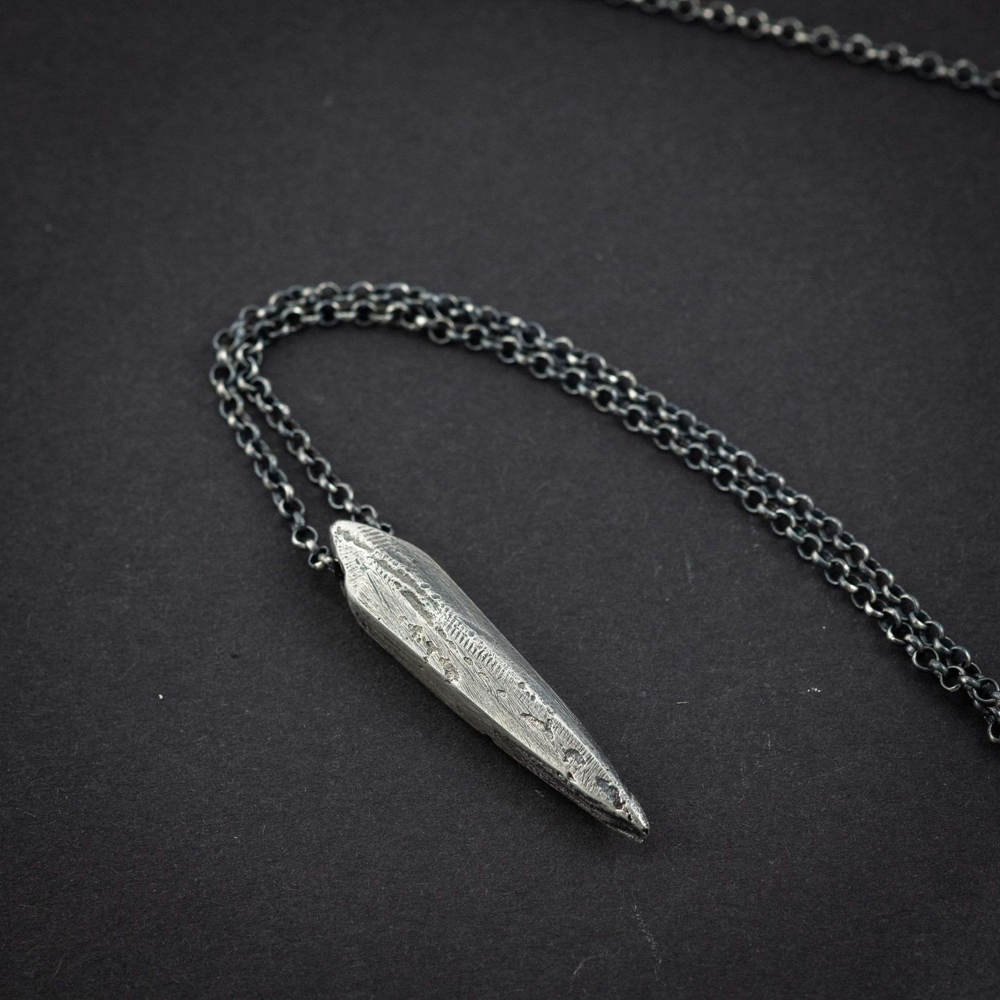 Spike silver necklace