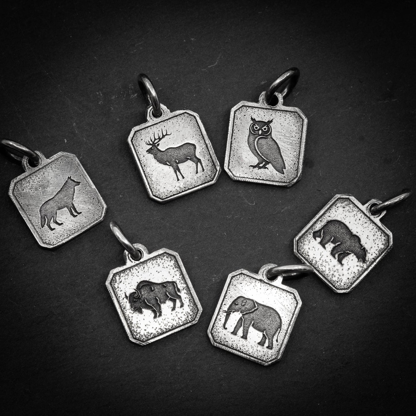 Silver Wildlife Necklace – Handmade Men’s Pendant with Engraved Wolf, Bear, Owl, Deer, Elephant, Bison, Personalized Jewelry