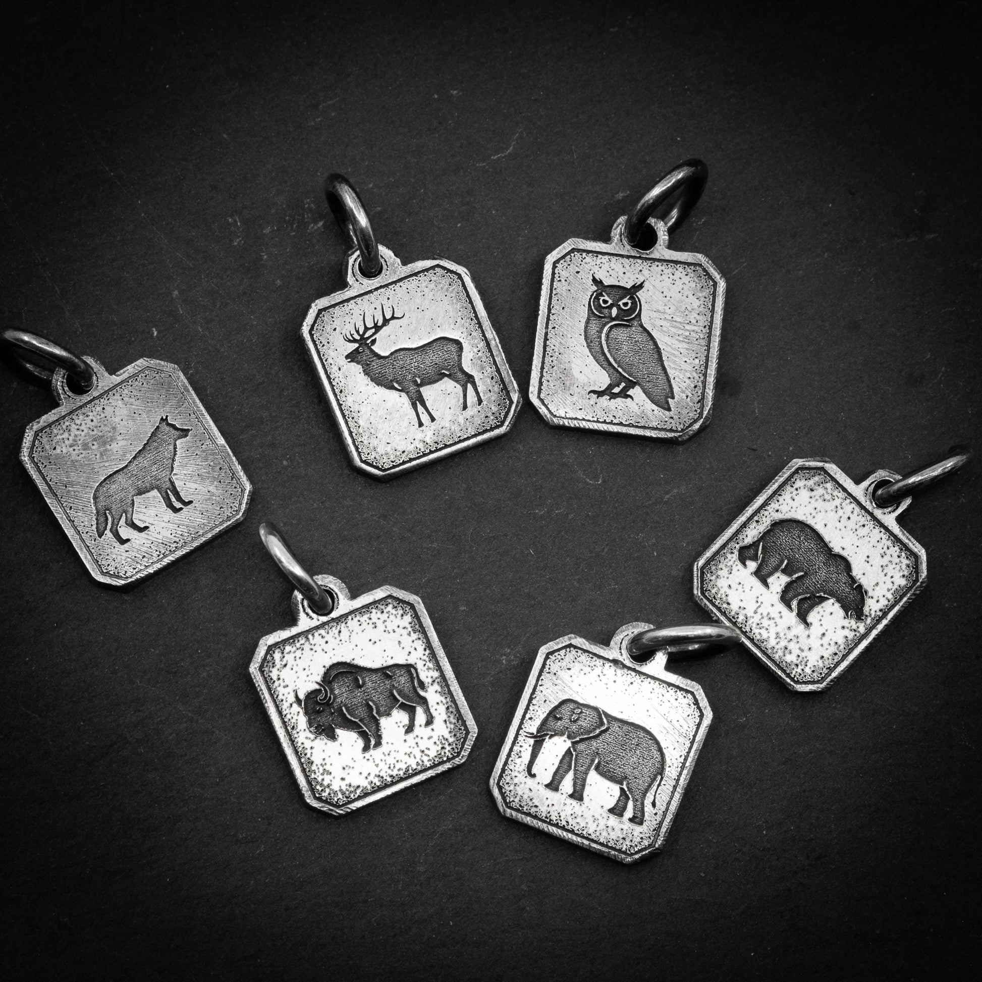 Silver Wildlife Necklace – Handmade Men’s Pendant with Engraved Wolf, Bear, Owl, Deer, Elephant, Bison, Personalized Jewelry