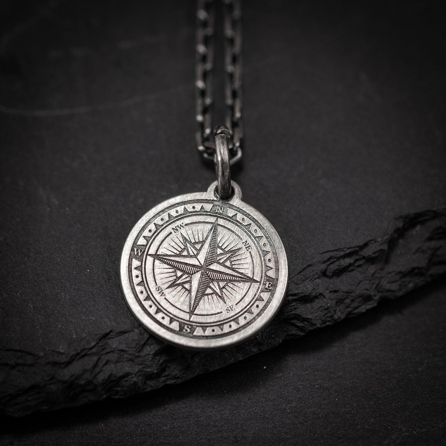 Silver Compass Travel Necklace – Adventure Pendant for Men, Symbolic Jewelry Gift for Explorers and Travelers