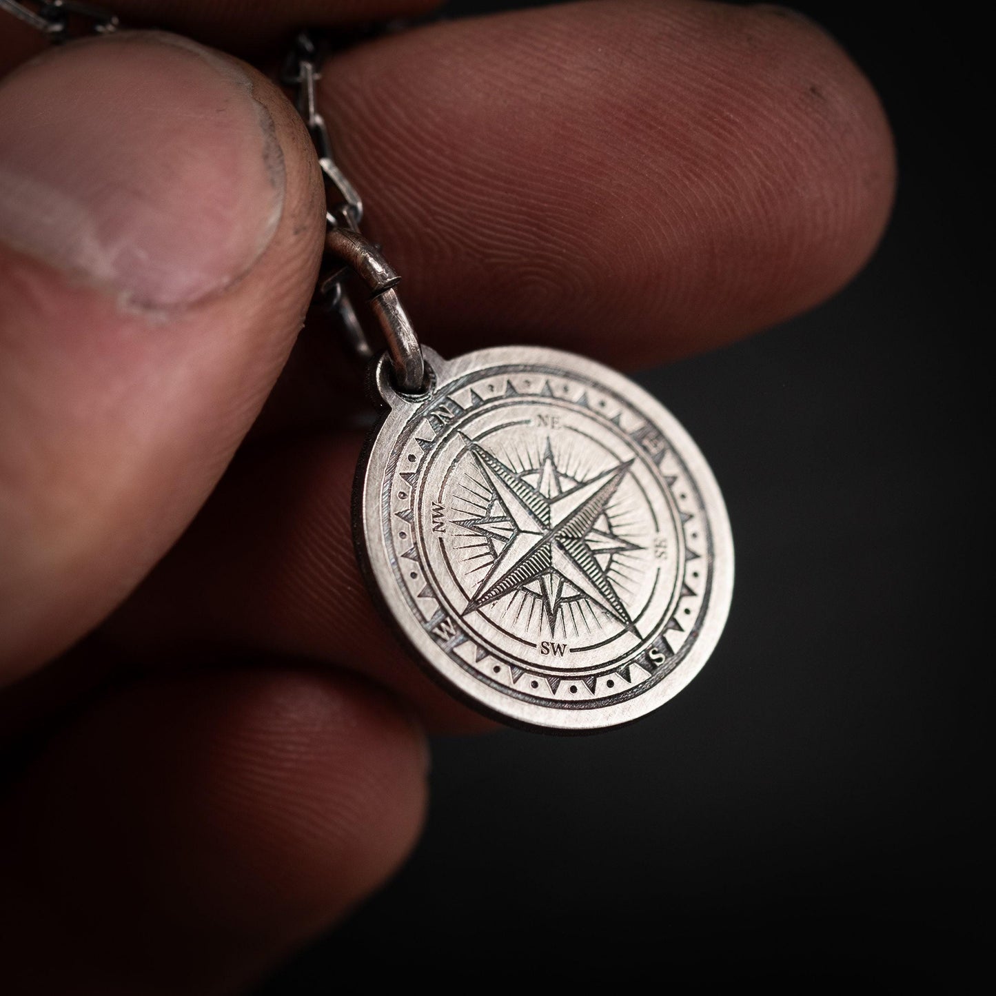 Silver Compass Travel Necklace – Adventure Pendant for Men, Symbolic Jewelry Gift for Explorers and Travelers
