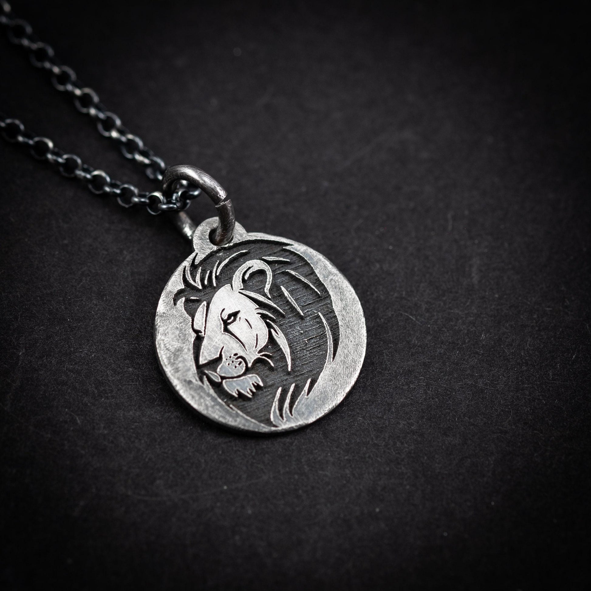 Lion head Silver pendant necklace