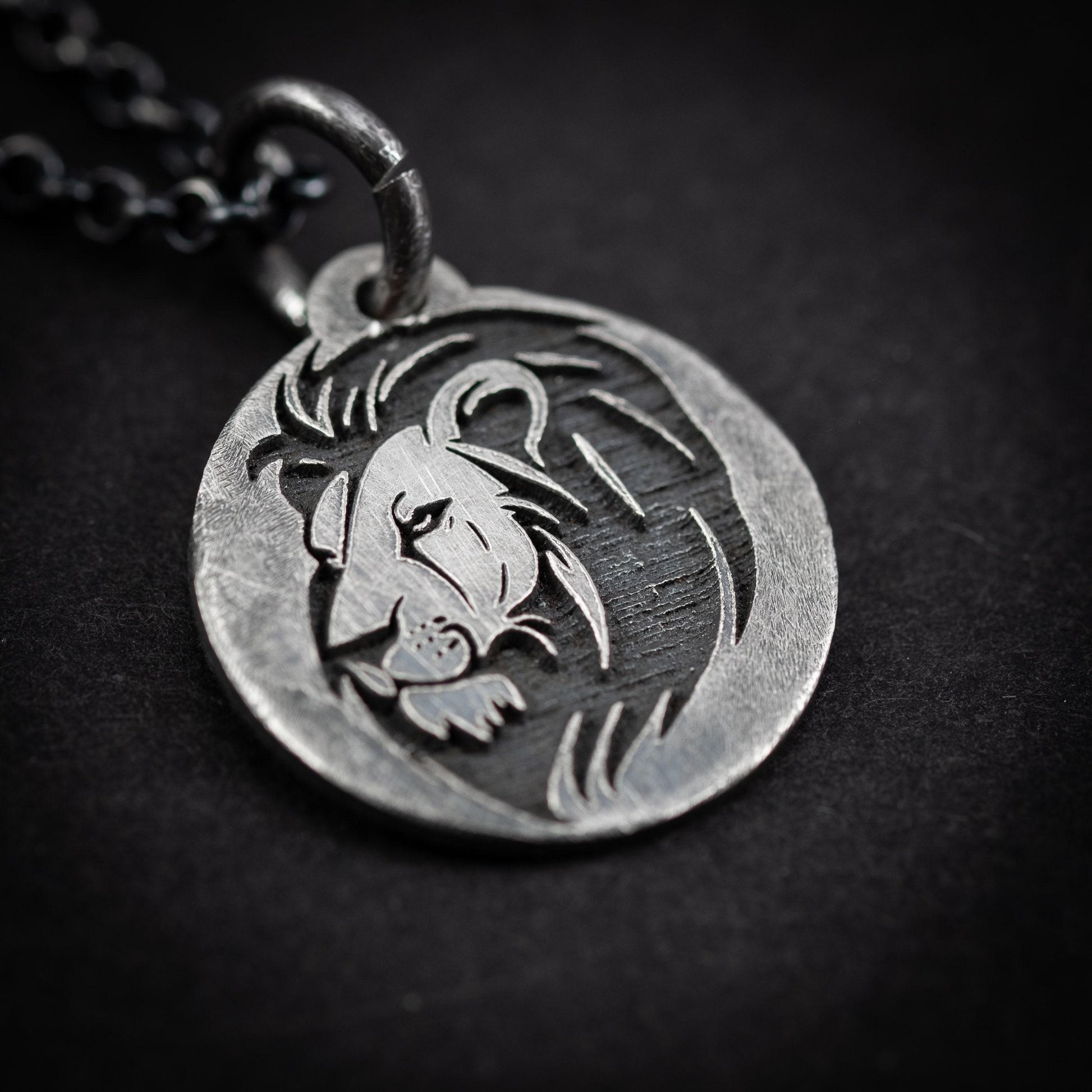 Lion head Silver pendant necklace
