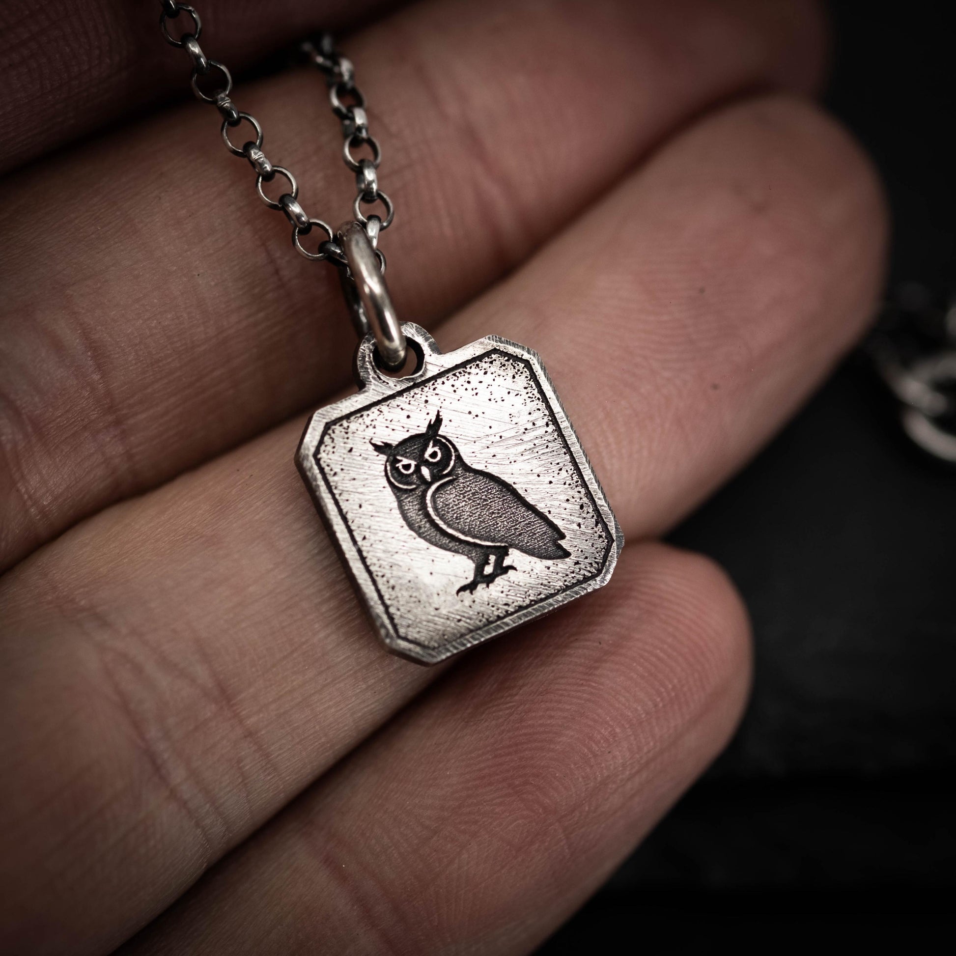 Silver Wildlife Necklace – Handmade Men’s Pendant with Engraved Wolf, Bear, Owl, Deer, Elephant, Bison, Personalized Jewelry