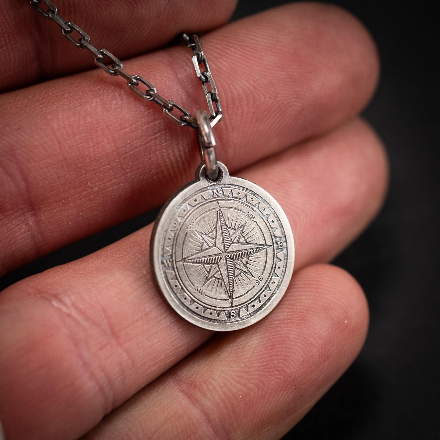 Silver Compass Travel Necklace – Adventure Pendant for Men, Symbolic Jewelry Gift for Explorers and Travelers