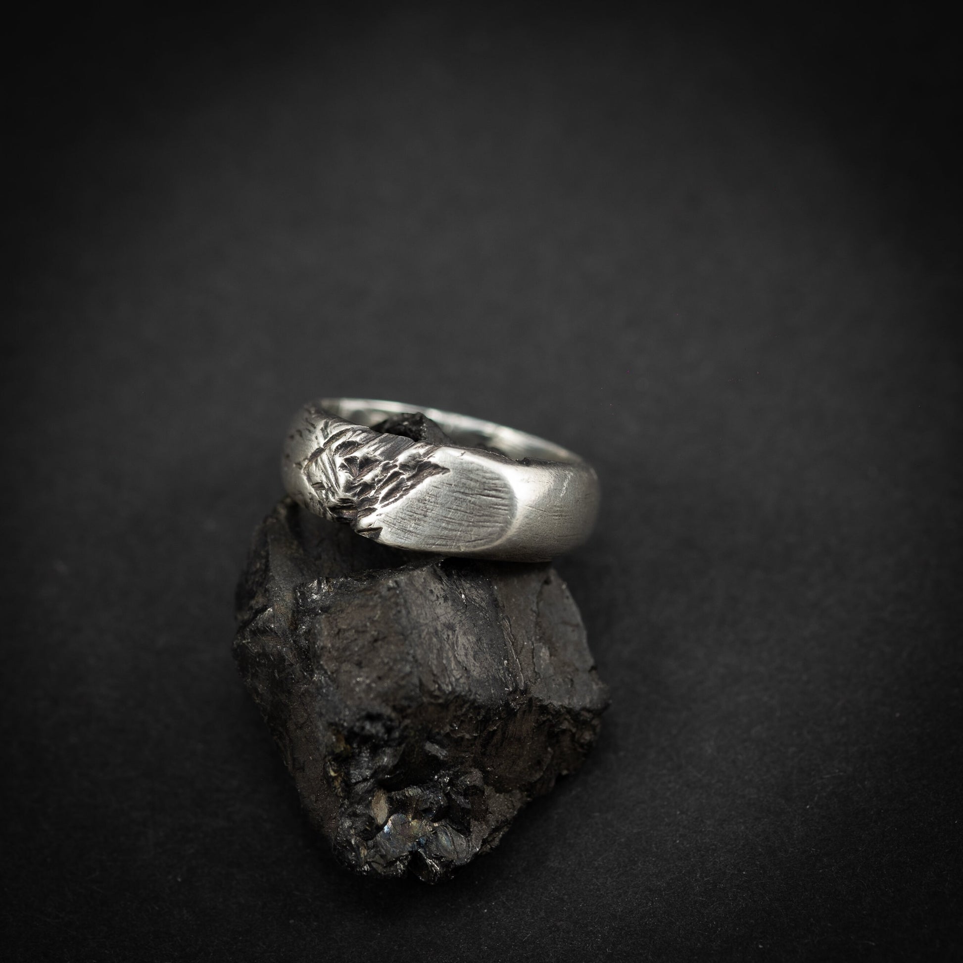 Rustic silver mens signet ring, brutalist raw oxidized ring, Handmade jewelry, Unique gift for men, husband anniversary gift