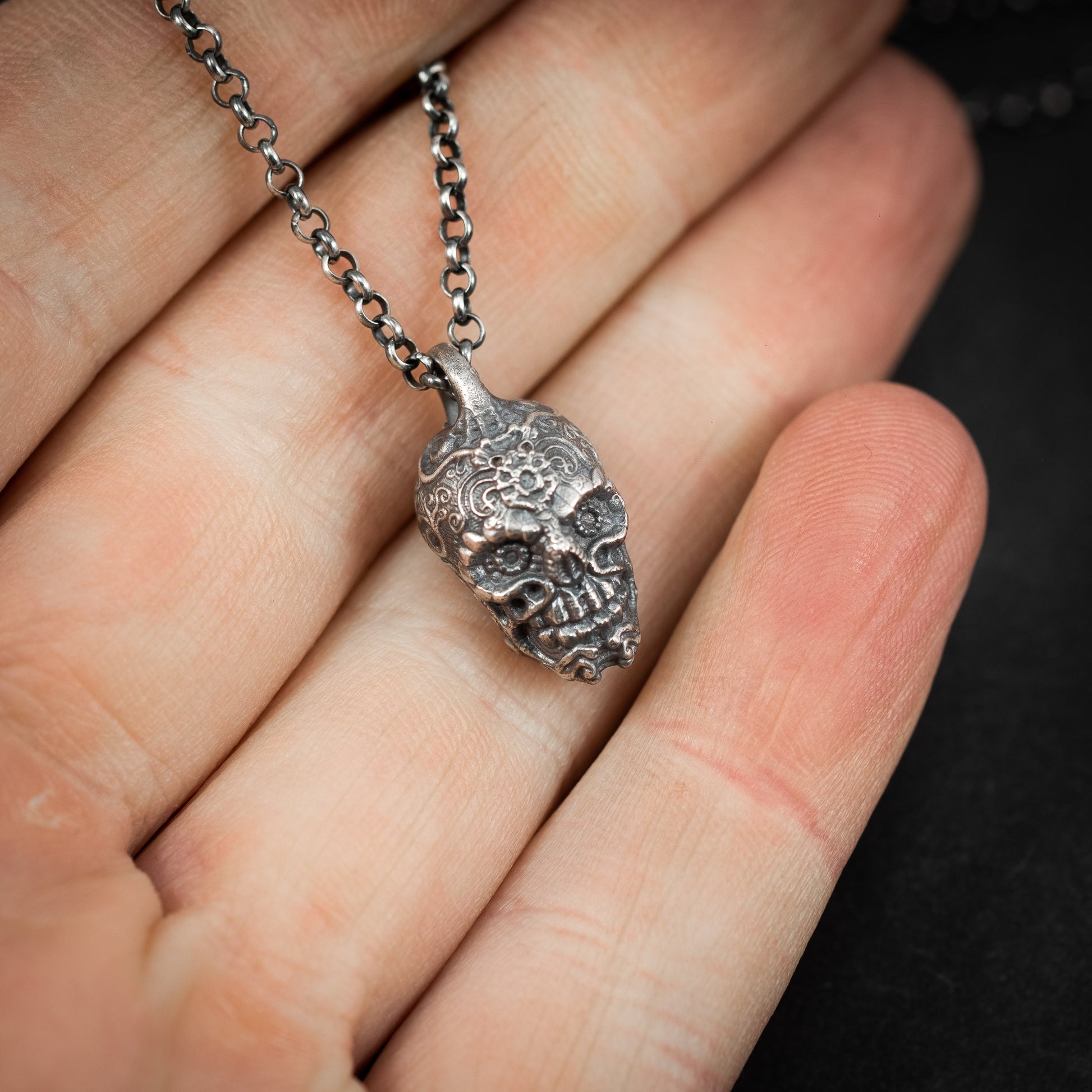 Memento mori Rustic Skull Silver Necklace for men, Boyfriend gift, best friend gift, handmade goth oxidized jewelry, mens necklace